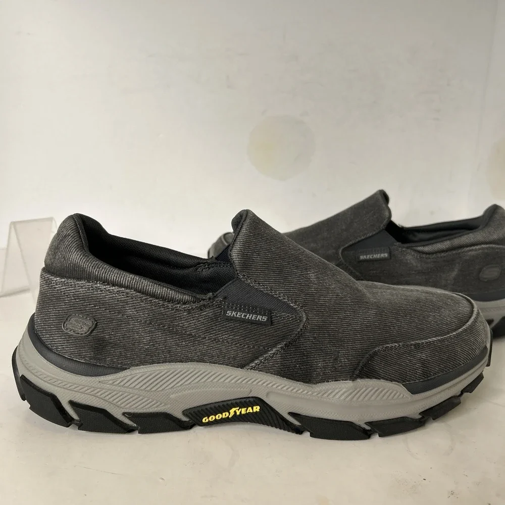 SKECHERS Men's Sz. 11.5  Gray Relax Fit Respected-Fallston‎ Slip-on NWOB